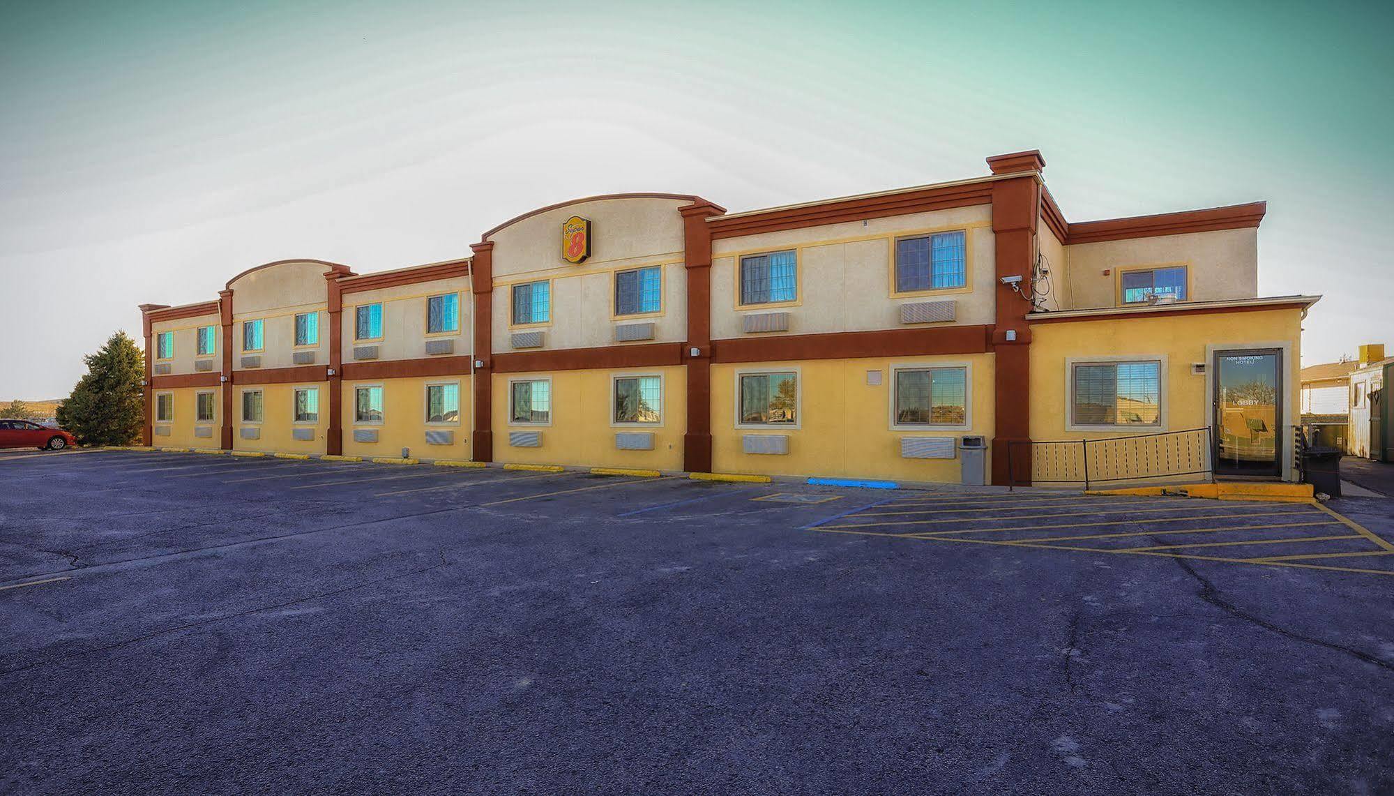 Super 8 By Wyndham Douglas Luaran gambar